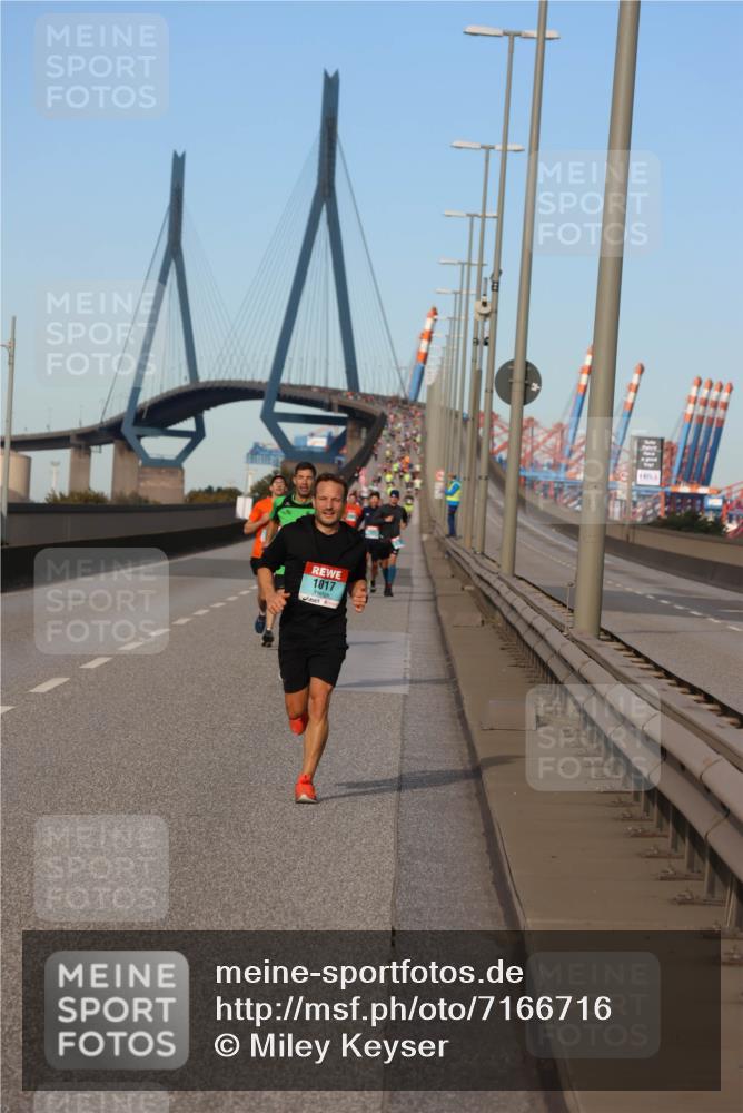 03.10.2024 - Köhlbrandbrückenlauf Miley Keyser http://msf.ph/oto/7166716 03.10.2024 09:41:06 Position 3 1017 meine-sportfotos.de