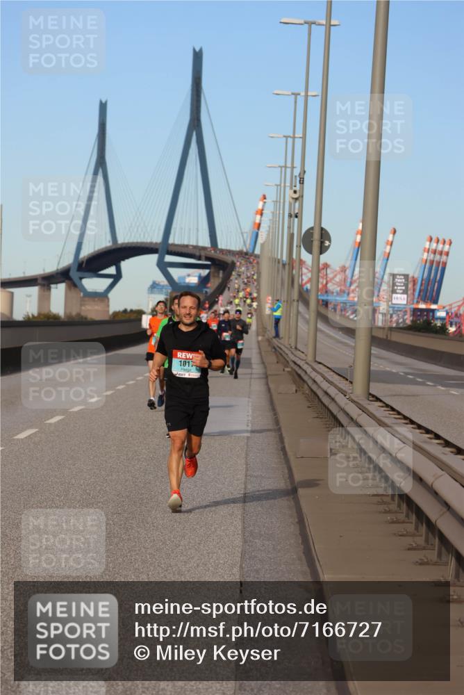 03.10.2024 - Köhlbrandbrückenlauf Miley Keyser http://msf.ph/oto/7166727 03.10.2024 09:41:06 Position 3 101 meine-sportfotos.de