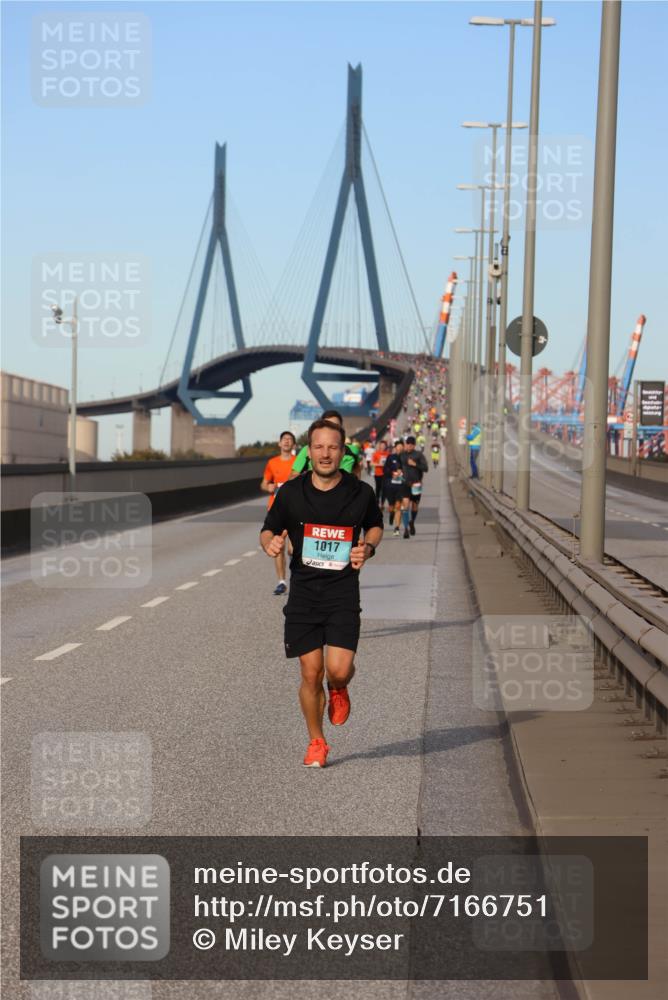 03.10.2024 - Köhlbrandbrückenlauf Miley Keyser http://msf.ph/oto/7166751 03.10.2024 09:41:07 Position 3 1017 meine-sportfotos.de