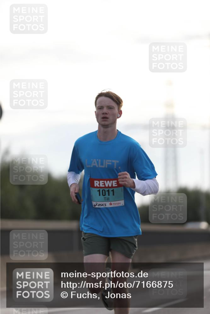 03.10.2024 - Köhlbrandbrückenlauf Fuchs,  Jonas http://msf.ph/oto/7166875 03.10.2024 09:09:57 Position 3 1011 meine-sportfotos.de