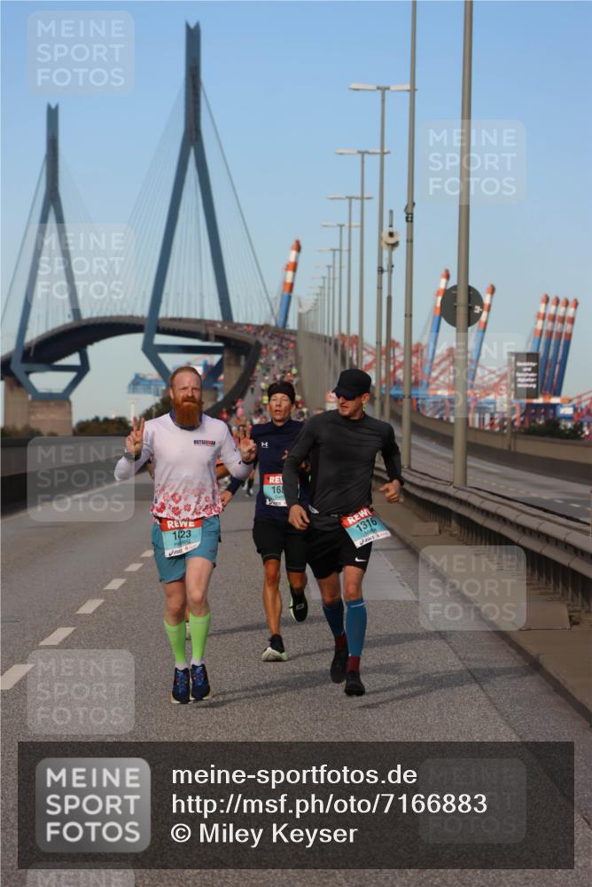 03.10.2024 - Köhlbrandbrückenlauf Miley Keyser http://msf.ph/oto/7166883 03.10.2024 09:41:21 Position 3 1316 meine-sportfotos.de