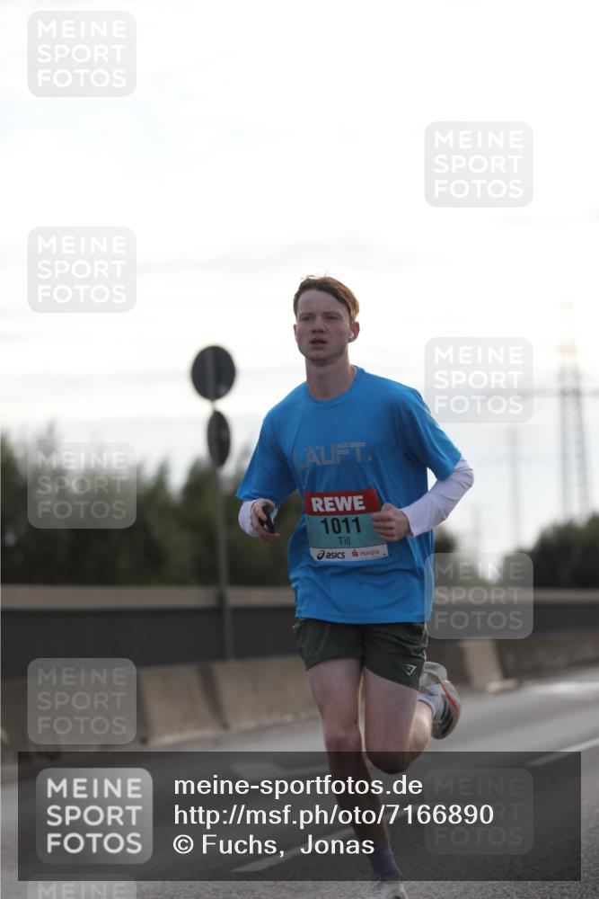 03.10.2024 - Köhlbrandbrückenlauf Fuchs,  Jonas http://msf.ph/oto/7166890 03.10.2024 09:09:57 Position 3 1011 meine-sportfotos.de