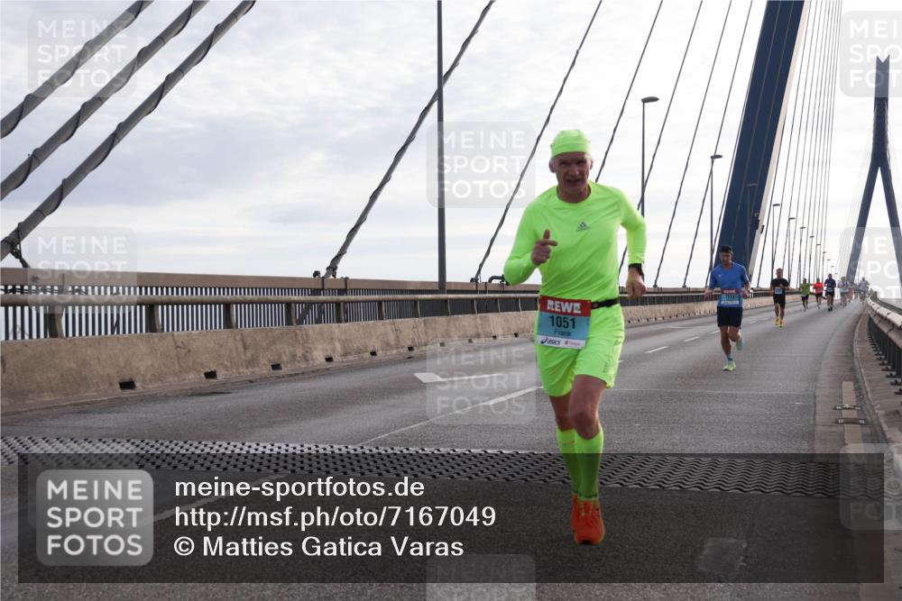 03.10.2024 - Köhlbrandbrückenlauf Matties Gatica Varas http://msf.ph/oto/7167049 03.10.2024 09:19:59 Position 2 1051 meine-sportfotos.de