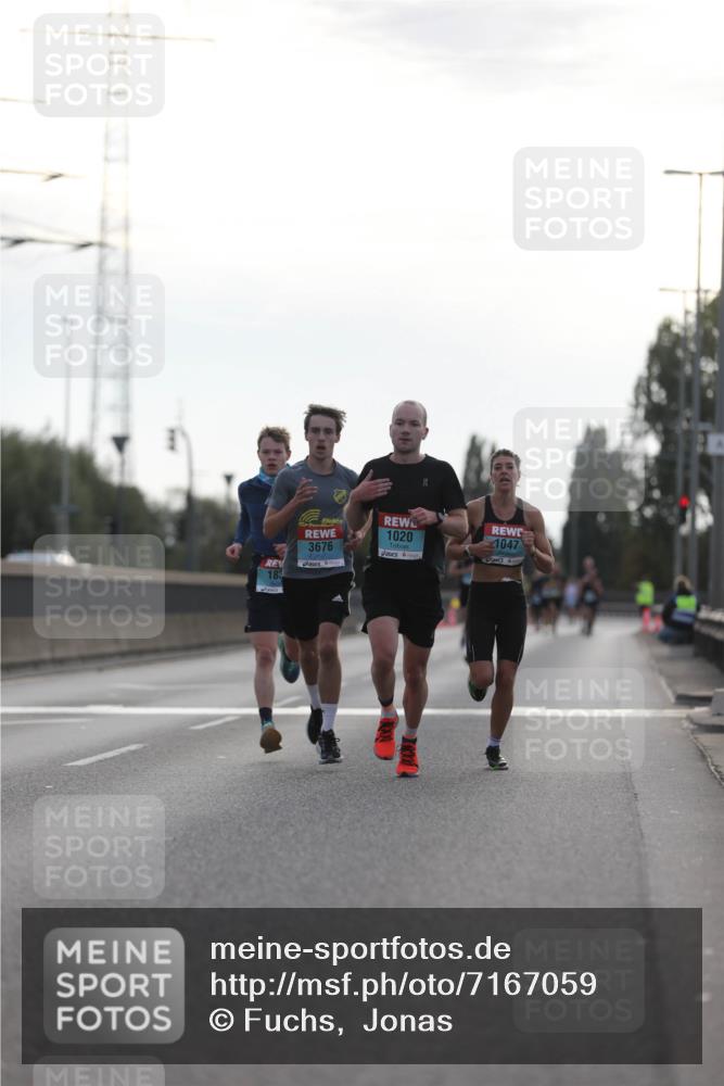 03.10.2024 - Köhlbrandbrückenlauf Fuchs,  Jonas http://msf.ph/oto/7167059 03.10.2024 09:10:04 Position 3 1047, 1020, 3676, 183 meine-sportfotos.de