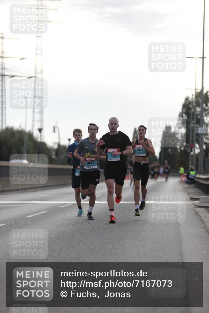 03.10.2024 - Köhlbrandbrückenlauf Fuchs,  Jonas http://msf.ph/oto/7167073 03.10.2024 09:10:04 Position 3 1047, 10, 3676 meine-sportfotos.de