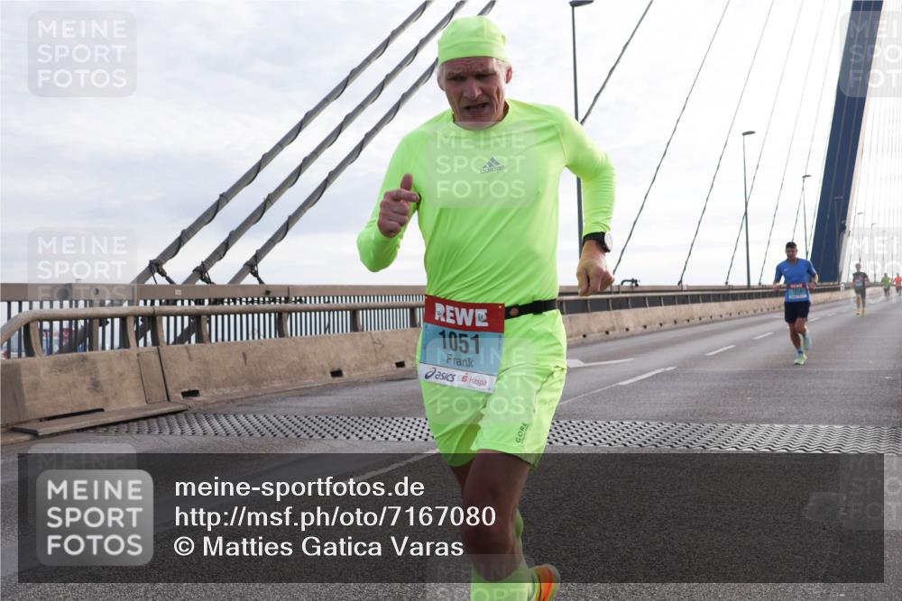 03.10.2024 - Köhlbrandbrückenlauf Matties Gatica Varas http://msf.ph/oto/7167080 03.10.2024 09:19:59 Position 2 1051 meine-sportfotos.de