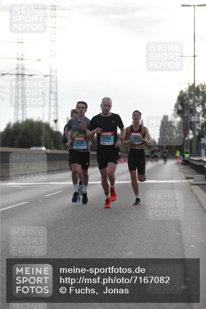 03.10.2024 - Köhlbrandbrückenlauf Fuchs,  Jonas http://msf.ph/oto/7167082 03.10.2024 09:10:05 Position 3 3676, 1020, 104 meine-sportfotos.de