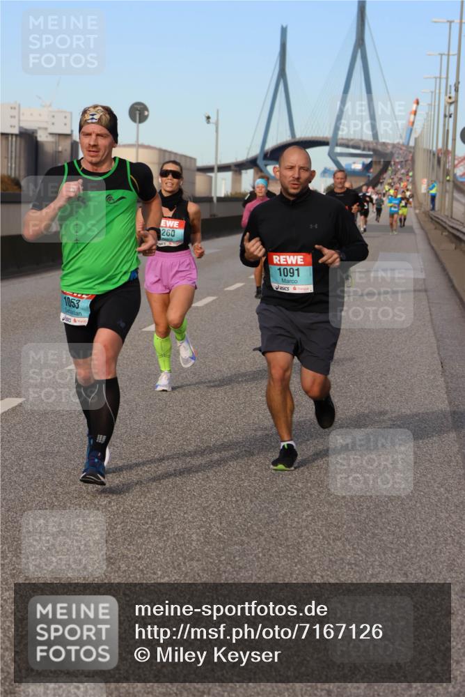 03.10.2024 - Köhlbrandbrückenlauf Miley Keyser http://msf.ph/oto/7167126 03.10.2024 09:41:48 Position 3 1053, 260, 1091 meine-sportfotos.de