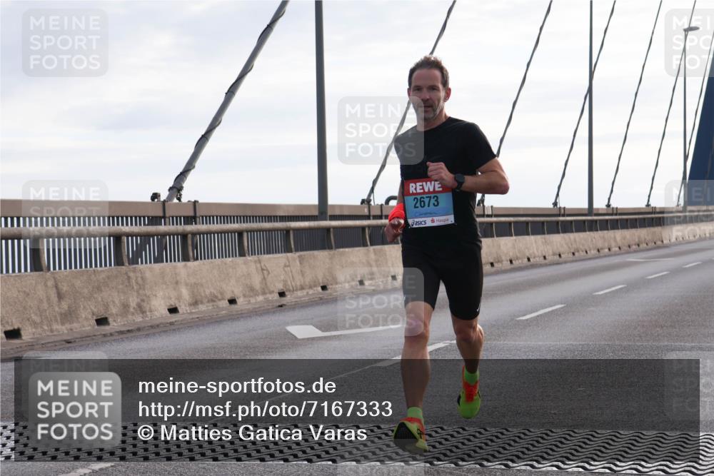 03.10.2024 - Köhlbrandbrückenlauf Matties Gatica Varas http://msf.ph/oto/7167333 03.10.2024 09:20:07 Position 2 2673 meine-sportfotos.de