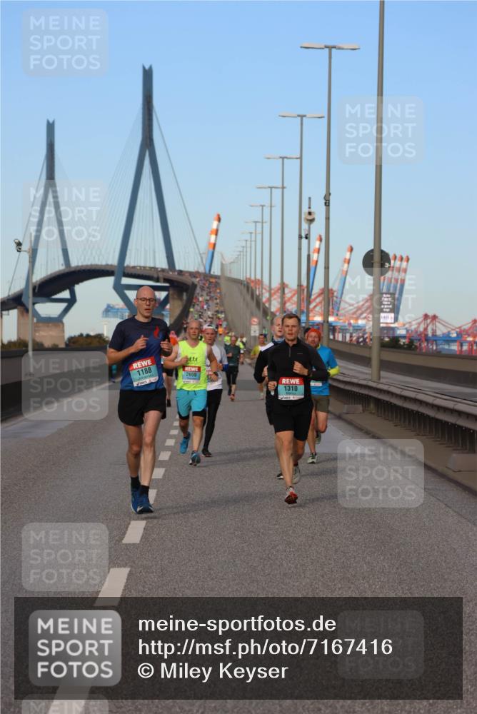 03.10.2024 - Köhlbrandbrückenlauf Miley Keyser http://msf.ph/oto/7167416 03.10.2024 09:42:04 Position 3 1188, 2659, 1310 meine-sportfotos.de