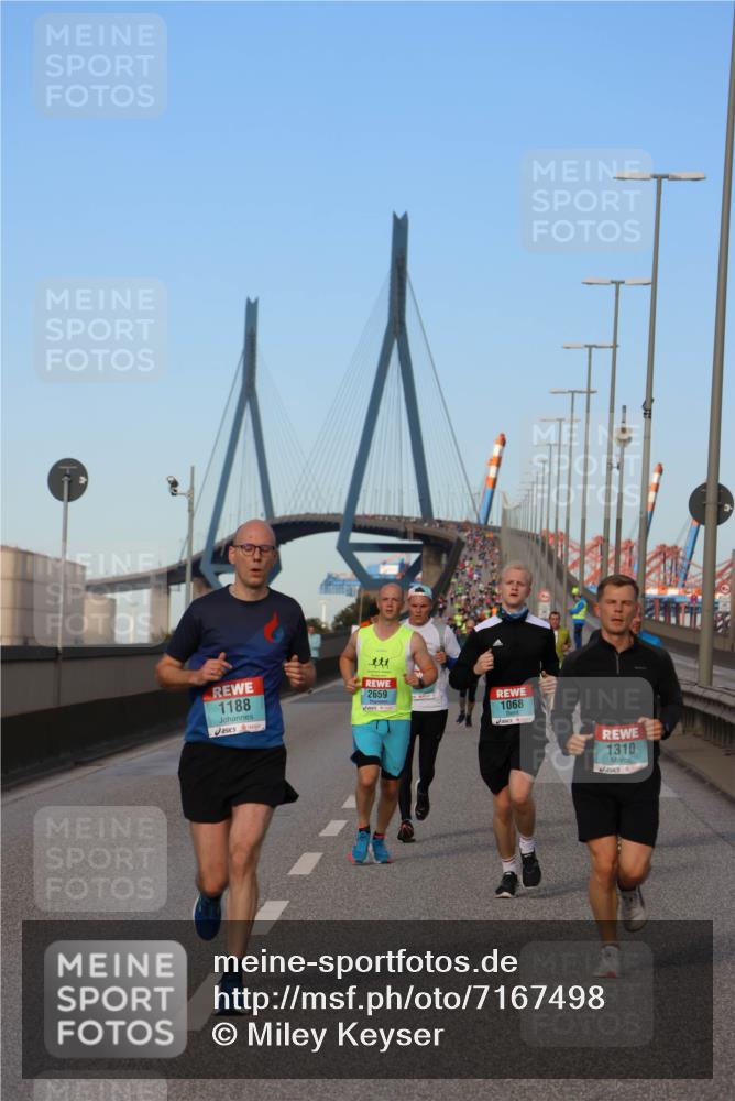 03.10.2024 - Köhlbrandbrückenlauf Miley Keyser http://msf.ph/oto/7167498 03.10.2024 09:42:06 Position 3 1188, 2659, 1068, 1310 meine-sportfotos.de