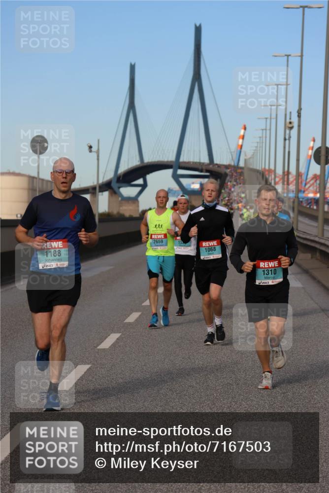 03.10.2024 - Köhlbrandbrückenlauf Miley Keyser http://msf.ph/oto/7167503 03.10.2024 09:42:07 Position 3 1188, 2659, 15, 1068, 1310 meine-sportfotos.de