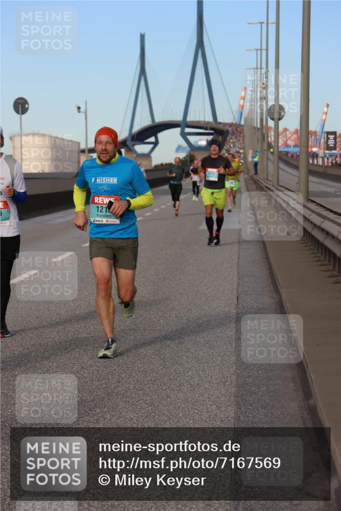 03.10.2024 - Köhlbrandbrückenlauf Miley Keyser http://msf.ph/oto/7167569 03.10.2024 09:42:11 Position 3 9, 121 meine-sportfotos.de