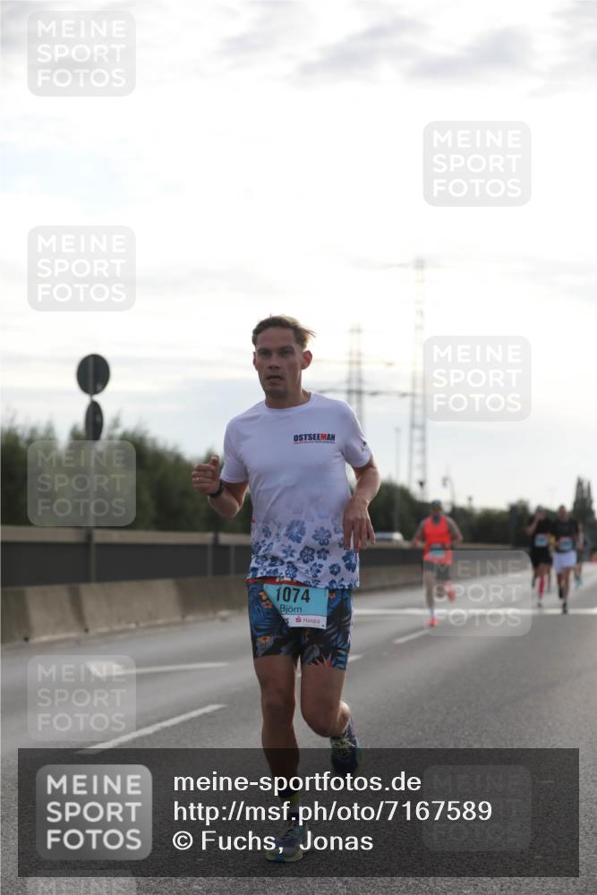 03.10.2024 - Köhlbrandbrückenlauf Fuchs,  Jonas http://msf.ph/oto/7167589 03.10.2024 09:10:40 Position 3 1074 meine-sportfotos.de