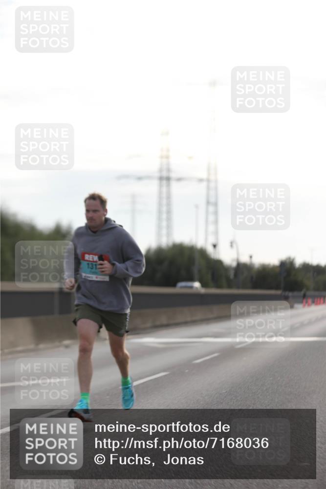 03.10.2024 - Köhlbrandbrückenlauf Fuchs,  Jonas http://msf.ph/oto/7168036 03.10.2024 09:10:50 Position 3 131 meine-sportfotos.de