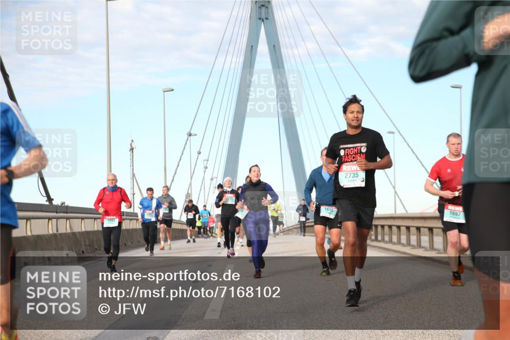 03.10.2024 - Köhlbrandbrückenlauf Jannik Wohlers http://msf.ph/oto/7168102 03.10.2024 09:42:10 Position 2 1504, 1615, 2735, 1697 meine-sportfotos.de