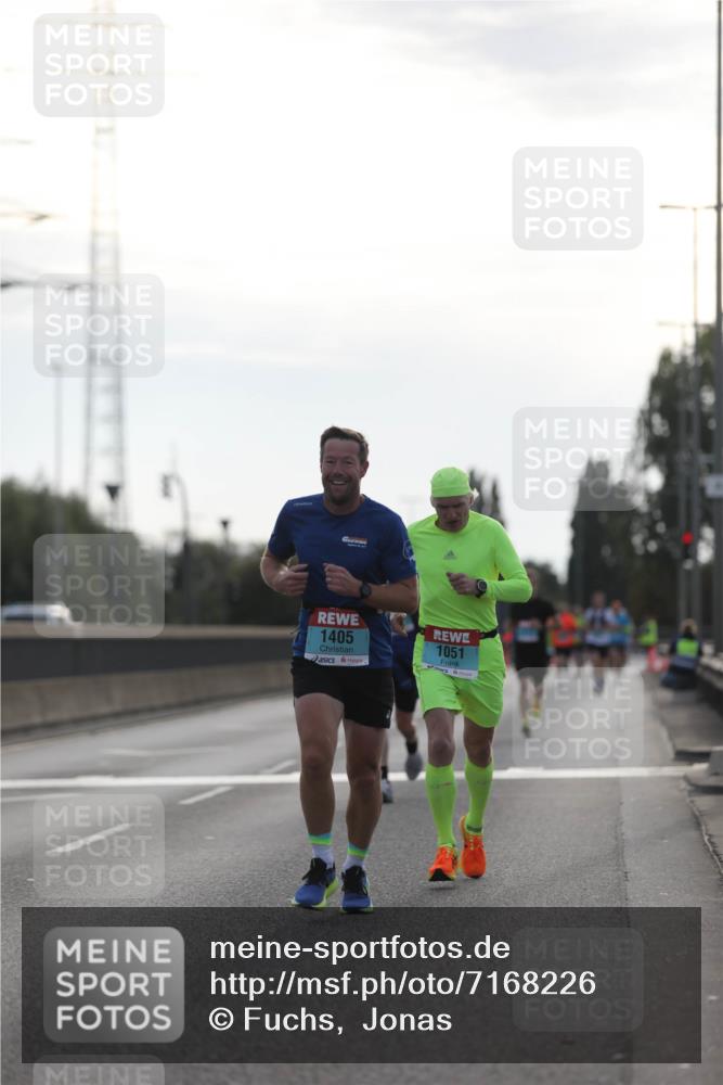 03.10.2024 - Köhlbrandbrückenlauf Fuchs,  Jonas http://msf.ph/oto/7168226 03.10.2024 09:10:56 Position 3 1405, 1051 meine-sportfotos.de