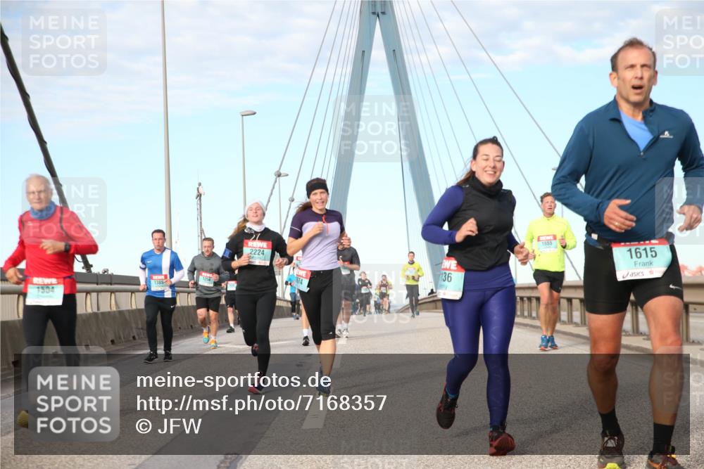03.10.2024 - Köhlbrandbrückenlauf Jannik Wohlers http://msf.ph/oto/7168357 03.10.2024 09:42:12 Position 2 1385, 1504, 2224, 1674, 136, 1655, 1615 meine-sportfotos.de