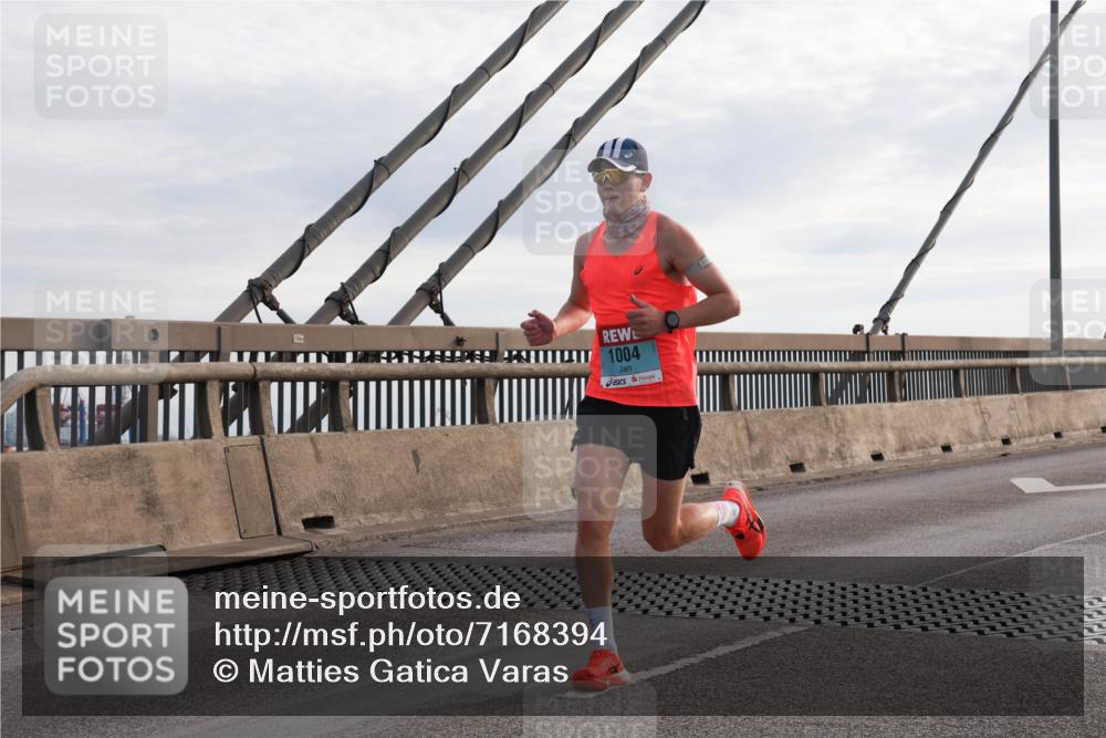 03.10.2024 - Köhlbrandbrückenlauf Matties Gatica Varas http://msf.ph/oto/7168394 03.10.2024 09:20:33 Position 2 1004 meine-sportfotos.de