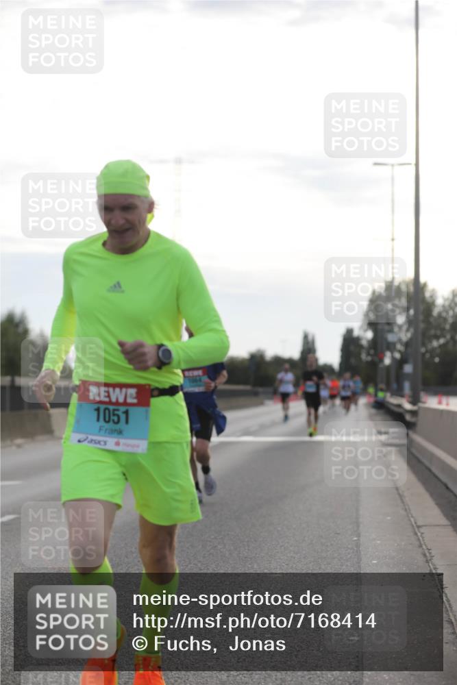 03.10.2024 - Köhlbrandbrückenlauf Fuchs,  Jonas http://msf.ph/oto/7168414 03.10.2024 09:10:59 Position 3 1051 meine-sportfotos.de