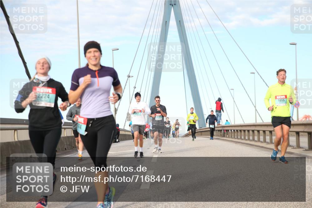 03.10.2024 - Köhlbrandbrückenlauf Jannik Wohlers http://msf.ph/oto/7168447 03.10.2024 09:42:14 Position 2 2224, 1827, 2182, 1655 meine-sportfotos.de