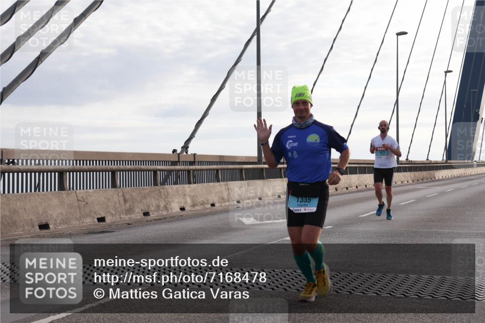 03.10.2024 - Köhlbrandbrückenlauf Matties Gatica Varas http://msf.ph/oto/7168478 03.10.2024 09:20:35 Position 2 1335, 1072 meine-sportfotos.de