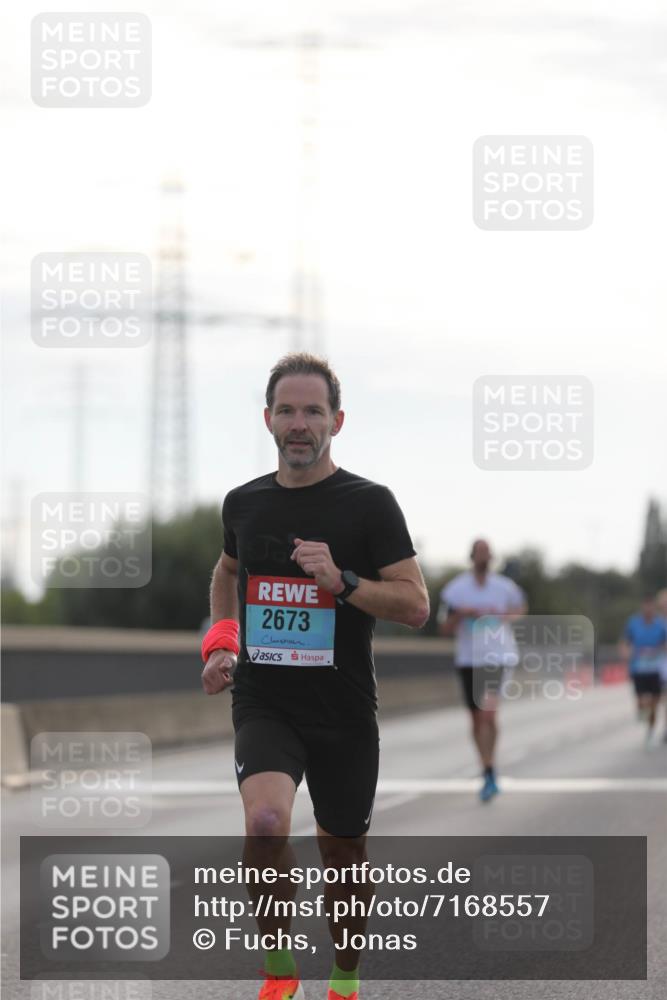 03.10.2024 - Köhlbrandbrückenlauf Fuchs,  Jonas http://msf.ph/oto/7168557 03.10.2024 09:11:04 Position 3 2673 meine-sportfotos.de