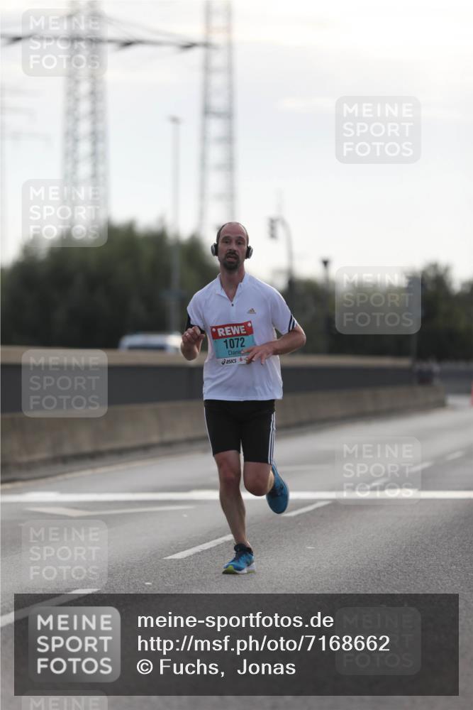 03.10.2024 - Köhlbrandbrückenlauf Fuchs,  Jonas http://msf.ph/oto/7168662 03.10.2024 09:11:06 Position 3 1072 meine-sportfotos.de
