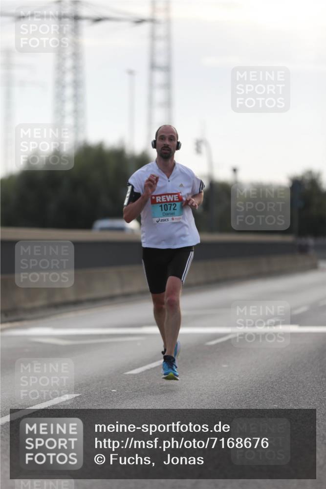 03.10.2024 - Köhlbrandbrückenlauf Fuchs,  Jonas http://msf.ph/oto/7168676 03.10.2024 09:11:07 Position 3 1072 meine-sportfotos.de