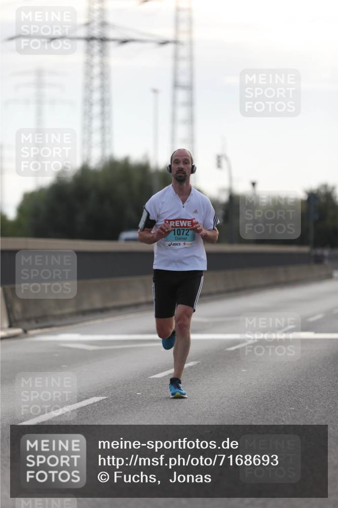 03.10.2024 - Köhlbrandbrückenlauf Fuchs,  Jonas http://msf.ph/oto/7168693 03.10.2024 09:11:07 Position 3 1072 meine-sportfotos.de