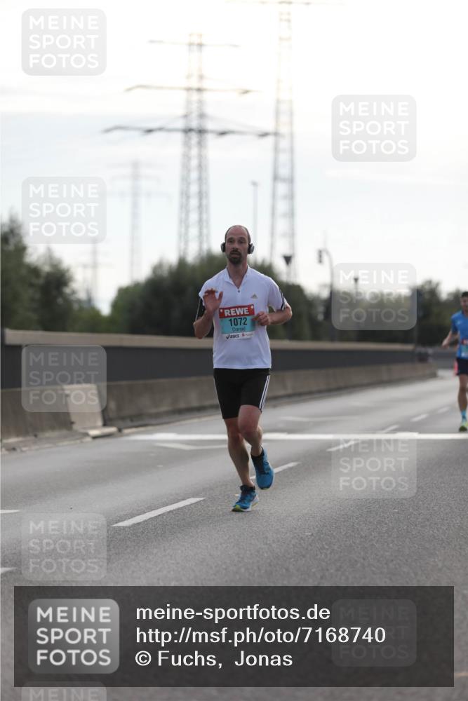 03.10.2024 - Köhlbrandbrückenlauf Fuchs,  Jonas http://msf.ph/oto/7168740 03.10.2024 09:11:07 Position 3 1072 meine-sportfotos.de