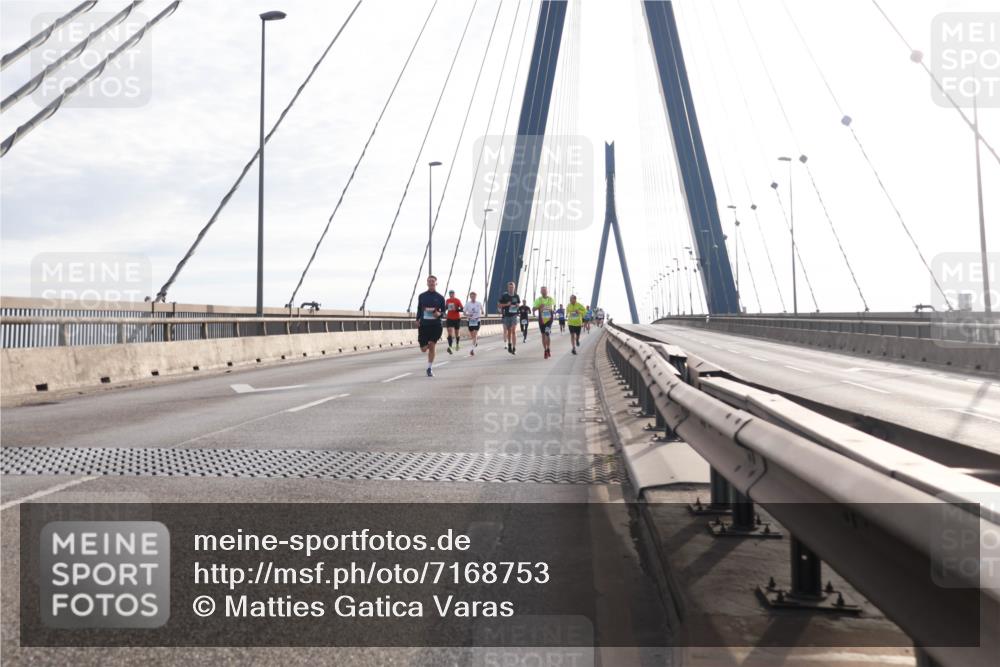 03.10.2024 - Köhlbrandbrückenlauf Matties Gatica Varas http://msf.ph/oto/7168753 03.10.2024 09:20:44 Position 2  meine-sportfotos.de