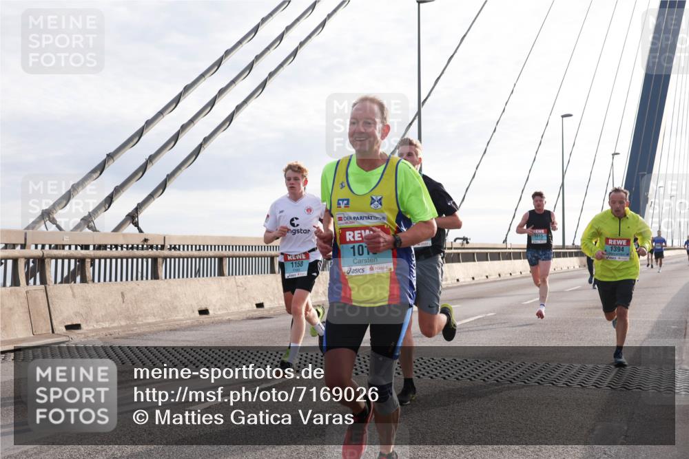03.10.2024 - Köhlbrandbrückenlauf Matties Gatica Varas http://msf.ph/oto/7169026 03.10.2024 09:20:49 Position 2 1158, 10, 1015, 1394 meine-sportfotos.de