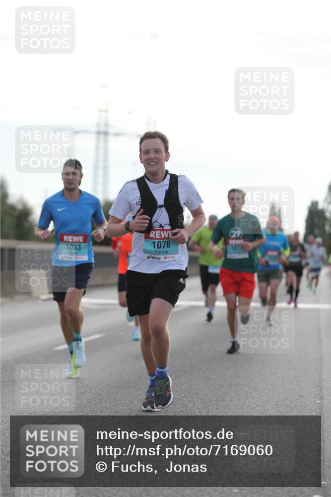 03.10.2024 - Köhlbrandbrückenlauf Fuchs,  Jonas http://msf.ph/oto/7169060 03.10.2024 09:11:13 Position 3 1033, 1076, 29, 107 meine-sportfotos.de
