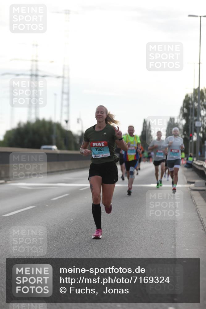 03.10.2024 - Köhlbrandbrückenlauf Fuchs,  Jonas http://msf.ph/oto/7169324 03.10.2024 09:11:17 Position 3 1027 meine-sportfotos.de