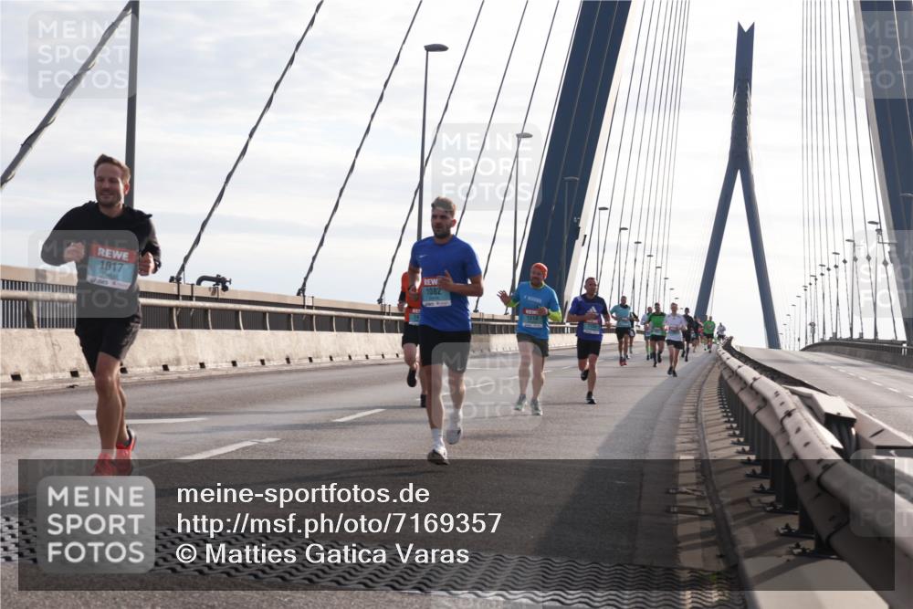 03.10.2024 - Köhlbrandbrückenlauf Matties Gatica Varas http://msf.ph/oto/7169357 03.10.2024 09:20:57 Position 2 1082, 1017 meine-sportfotos.de