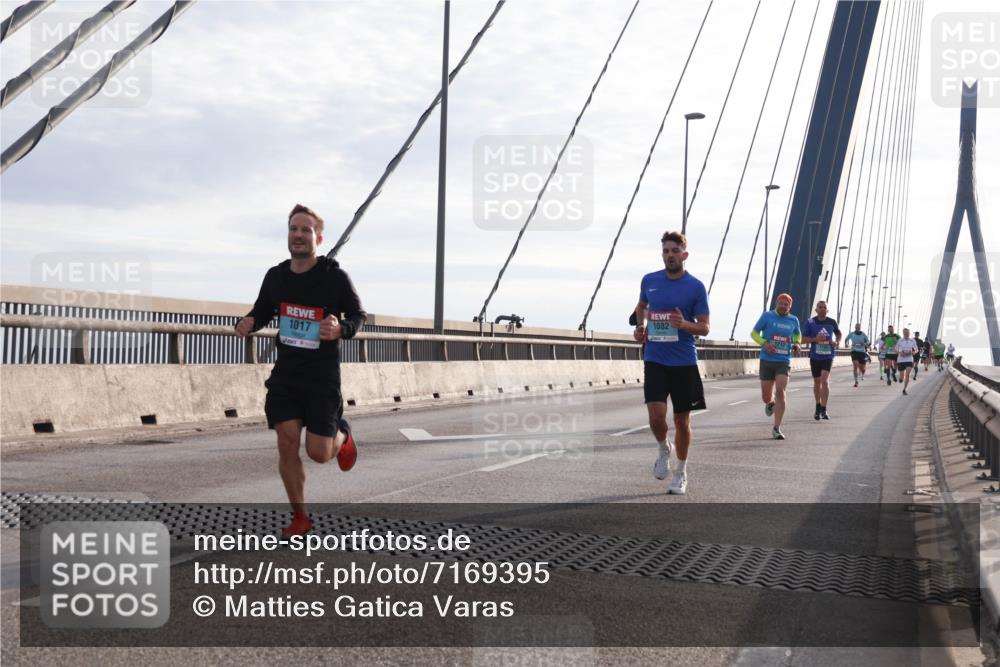 03.10.2024 - Köhlbrandbrückenlauf Matties Gatica Varas http://msf.ph/oto/7169395 03.10.2024 09:20:58 Position 2 1082, 1017 meine-sportfotos.de