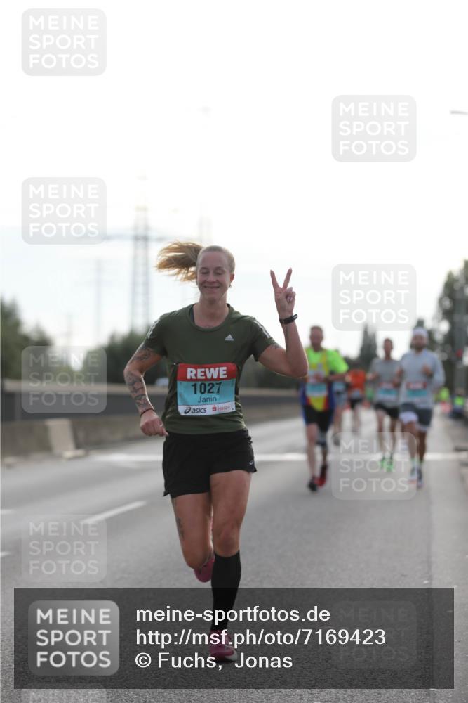 03.10.2024 - Köhlbrandbrückenlauf Fuchs,  Jonas http://msf.ph/oto/7169423 03.10.2024 09:11:18 Position 3 1027 meine-sportfotos.de