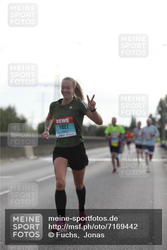 03.10.2024 - Köhlbrandbrückenlauf Fuchs,  Jonas http://msf.ph/oto/7169442 03.10.2024 09:11:19 Position 3 1027 meine-sportfotos.de
