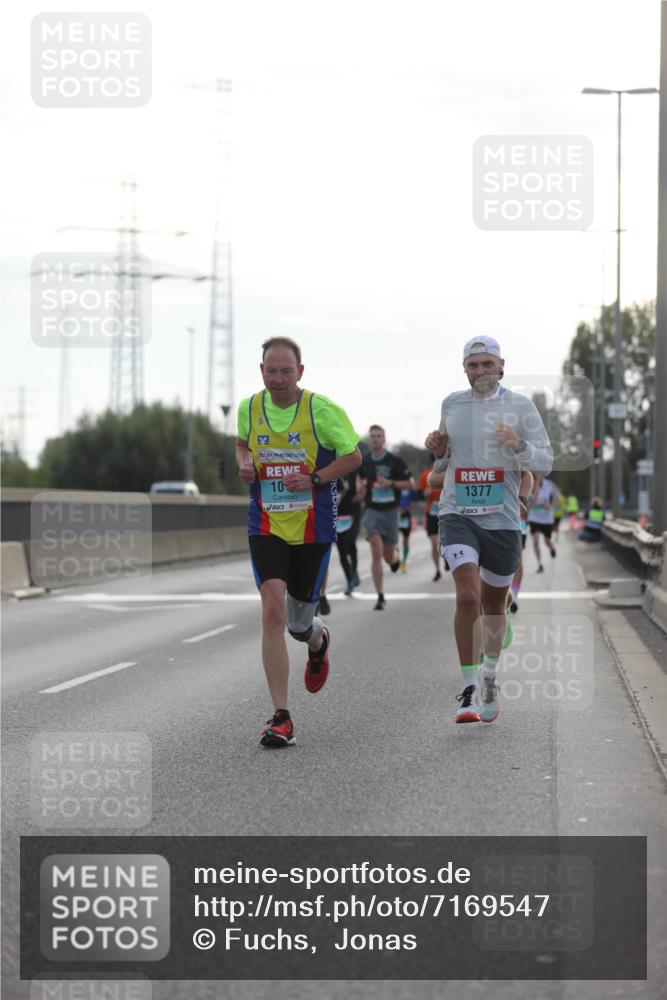 03.10.2024 - Köhlbrandbrückenlauf Fuchs,  Jonas http://msf.ph/oto/7169547 03.10.2024 09:11:20 Position 3 10, 1377 meine-sportfotos.de