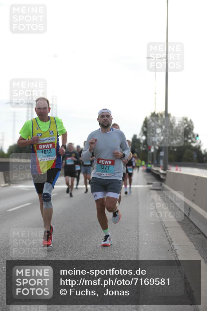 03.10.2024 - Köhlbrandbrückenlauf Fuchs,  Jonas http://msf.ph/oto/7169581 03.10.2024 09:11:21 Position 3 1013, 1377 meine-sportfotos.de