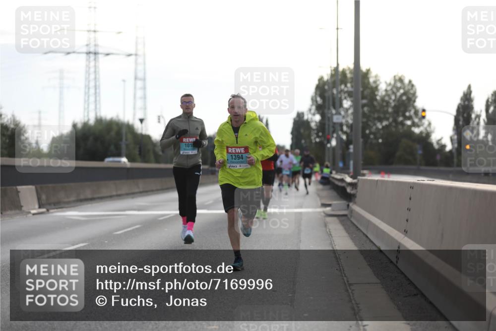 03.10.2024 - Köhlbrandbrückenlauf Fuchs,  Jonas http://msf.ph/oto/7169996 03.10.2024 09:11:38 Position 3 1016, 1394 meine-sportfotos.de