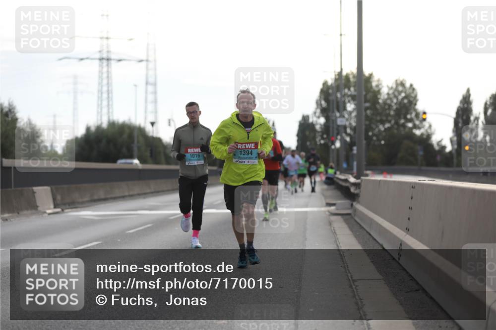 03.10.2024 - Köhlbrandbrückenlauf Fuchs,  Jonas http://msf.ph/oto/7170015 03.10.2024 09:11:38 Position 3 1016, 1394 meine-sportfotos.de
