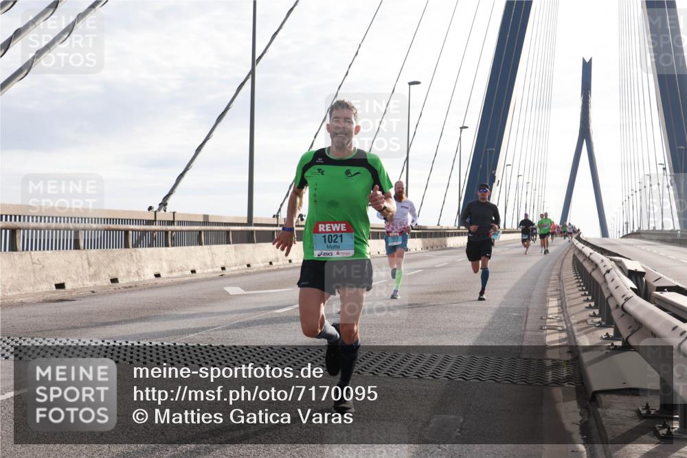 03.10.2024 - Köhlbrandbrückenlauf Matties Gatica Varas http://msf.ph/oto/7170095 03.10.2024 09:21:10 Position 2 1021 meine-sportfotos.de