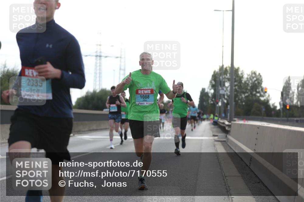 03.10.2024 - Köhlbrandbrückenlauf Fuchs,  Jonas http://msf.ph/oto/7170555 03.10.2024 09:11:51 Position 3 2085, 1088 meine-sportfotos.de
