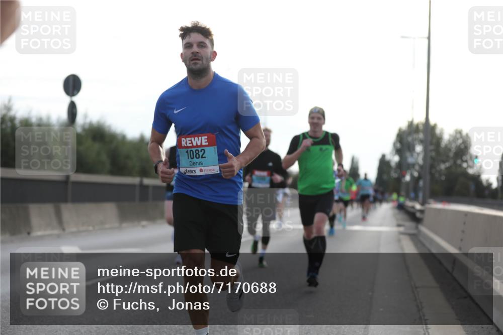 03.10.2024 - Köhlbrandbrückenlauf Fuchs,  Jonas http://msf.ph/oto/7170688 03.10.2024 09:11:53 Position 3 1082 meine-sportfotos.de
