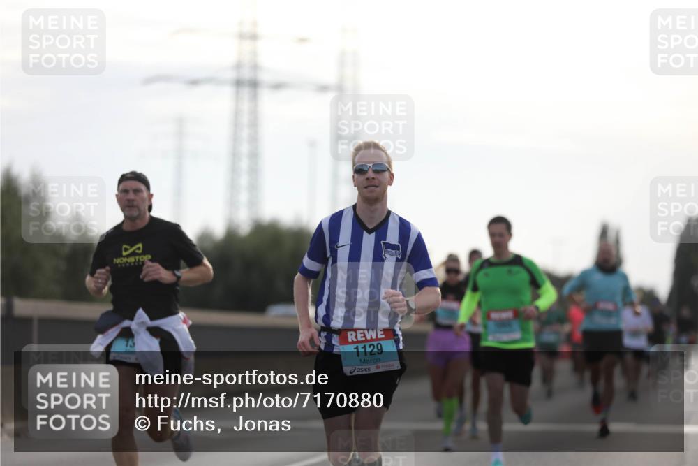 03.10.2024 - Köhlbrandbrückenlauf Fuchs,  Jonas http://msf.ph/oto/7170880 03.10.2024 09:11:56 Position 3 73, 1129 meine-sportfotos.de