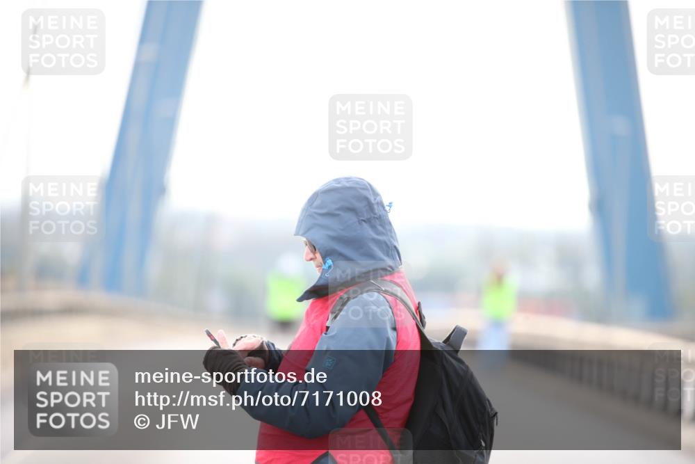 03.10.2024 - Köhlbrandbrückenlauf Jannik Wohlers http://msf.ph/oto/7171008 03.10.2024 09:04:33 Position 1  meine-sportfotos.de
