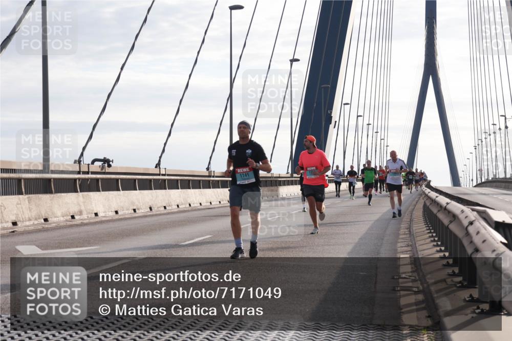 03.10.2024 - Köhlbrandbrückenlauf Matties Gatica Varas http://msf.ph/oto/7171049 03.10.2024 09:21:27 Position 2  meine-sportfotos.de