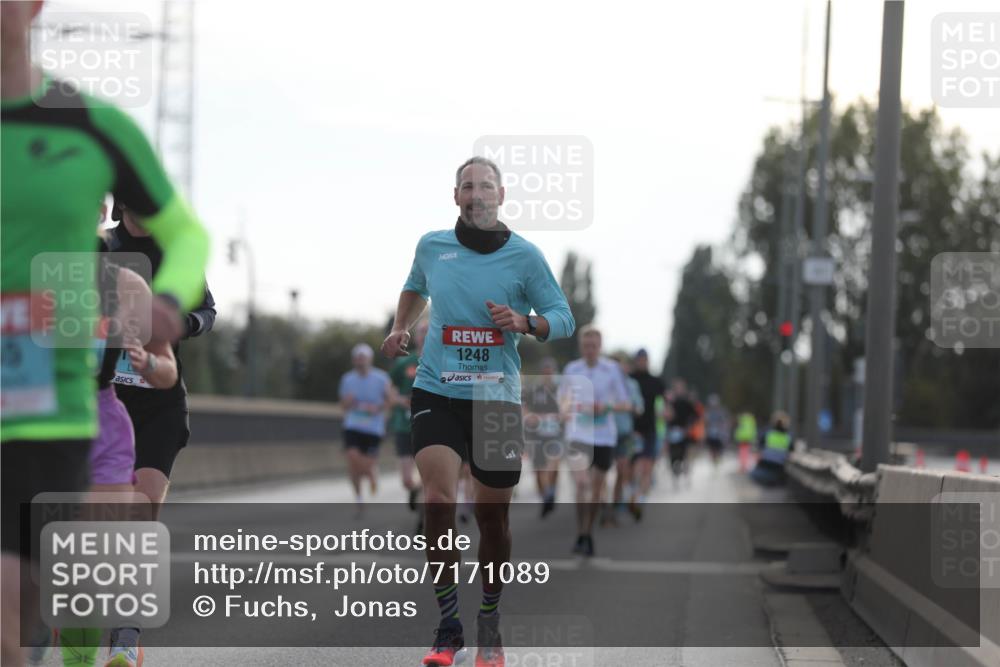 03.10.2024 - Köhlbrandbrückenlauf Fuchs,  Jonas http://msf.ph/oto/7171089 03.10.2024 09:11:59 Position 3 1248 meine-sportfotos.de